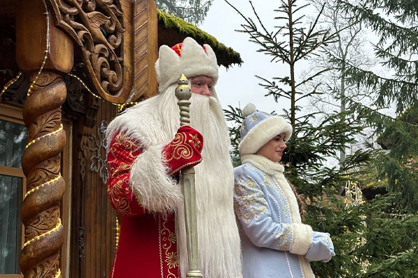 Праздничное мероприятие «Беловежская сказка» (Приезд Снегурочки)